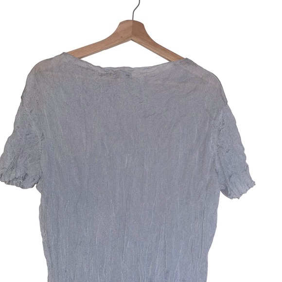 THEORY Steal Metal Crepe Pocket Tee Crinkle Fabric Sheer Top Light Gray Size L - Picture 4 of 7